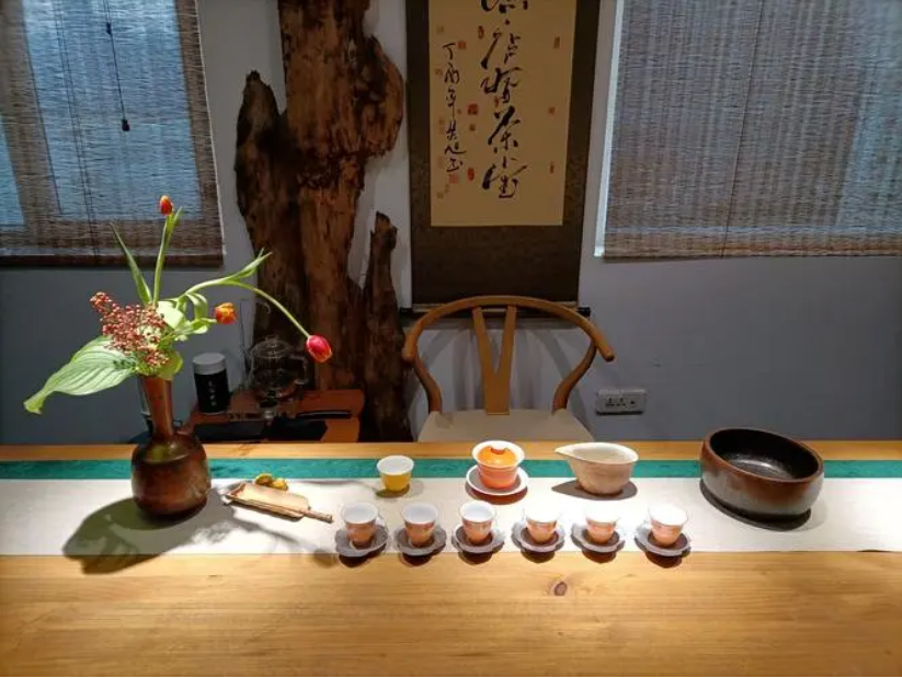茶席，不是刻意地“摆”，得用心去“布”-茶之家