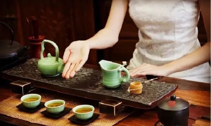 倒茶的礼仪和注意事项-茶之家