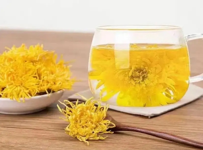 菊花茶的功效及作用-茶之家