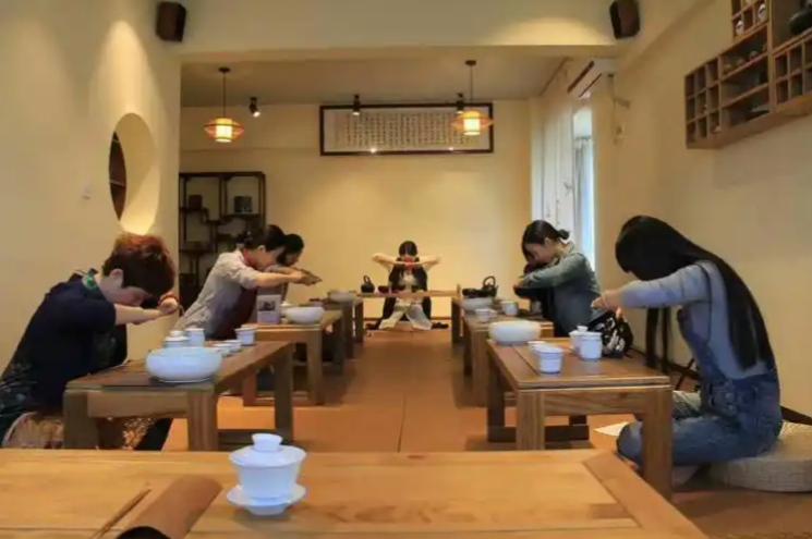 茶汤里的东方密码：中国茶道精神的千年回响-茶之家
